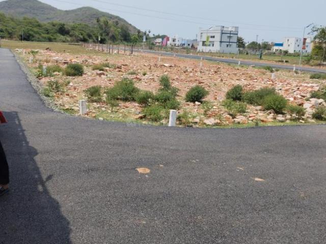 Residential Plot in Chengalpattu for resale Chennai. The reference number is 20511016