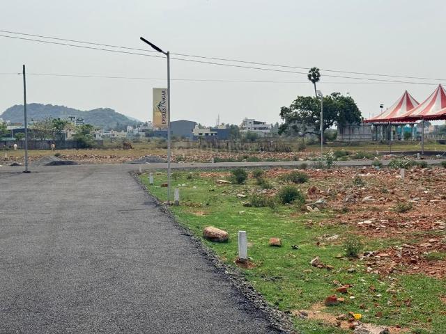 Residential Plot in Chengalpattu for resale Chennai. The reference number is 20515840