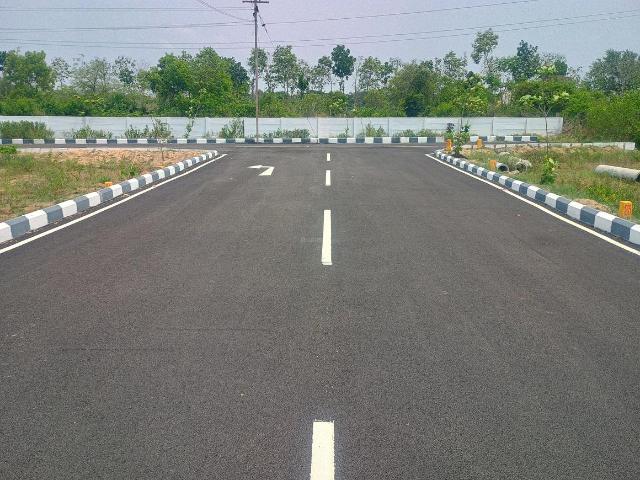 Residential Plot in Chengalpattu for resale Chennai. The reference number is 20342039