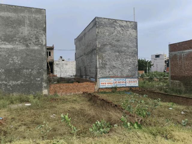 Residential Plot in Chhapraula for resale Ghaziabad. The reference number is 17638666