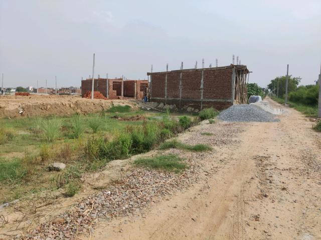 Residential Plot in Chhapraula for resale Ghaziabad. The reference number is 20710195