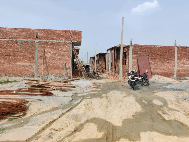 Residential Plot in Chhapraula for resale Ghaziabad. The reference number is 20710204