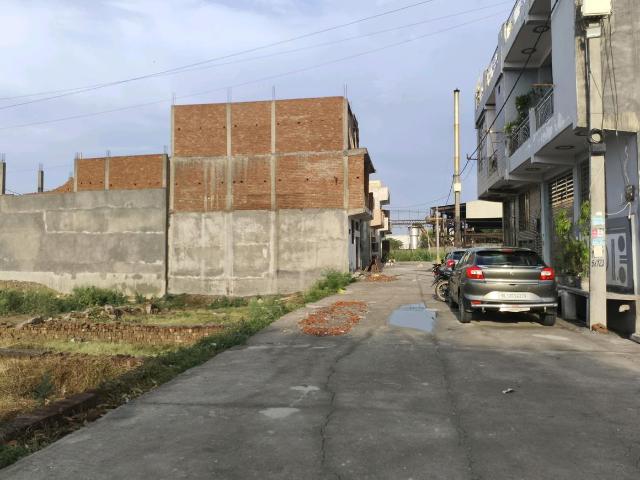 Residential Plot in Chhapraula for resale Ghaziabad. The reference number is 20390001