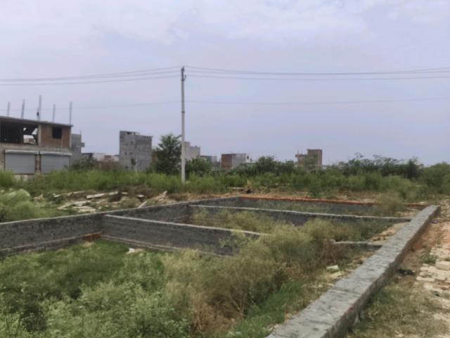 Residential Plot in Chhapraula for resale Ghaziabad. The reference number is 20398858