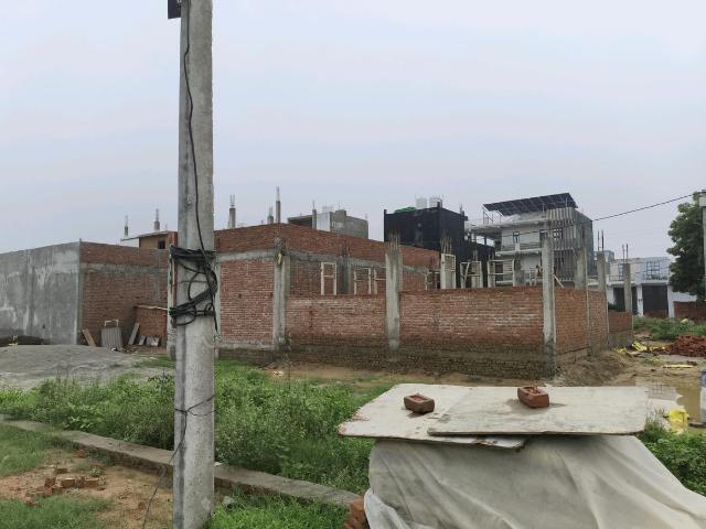 Residential Plot in Chipiyana Buzurg for resale Ghaziabad. The reference number is 20994958