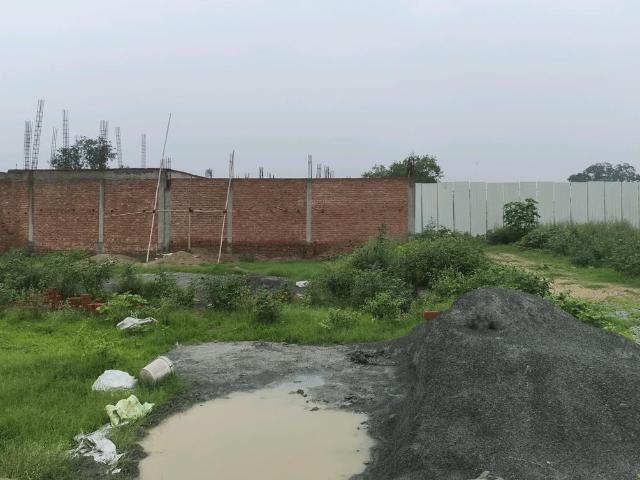 Residential Plot in Chipiyana Buzurg for resale Ghaziabad. The reference number is 20994990