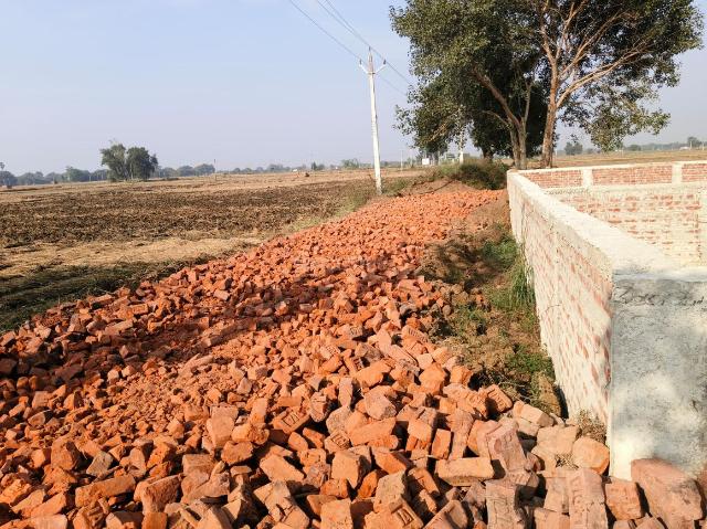 Residential Plot in Chirora for resale Patna. The reference number is 19551597