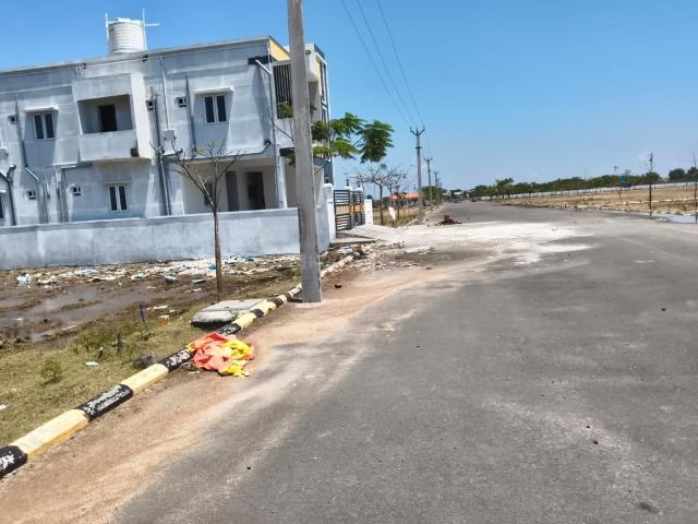 Residential Plot in Cholavaram, Thiruvallur for resale Chennai. The reference number is 20016796