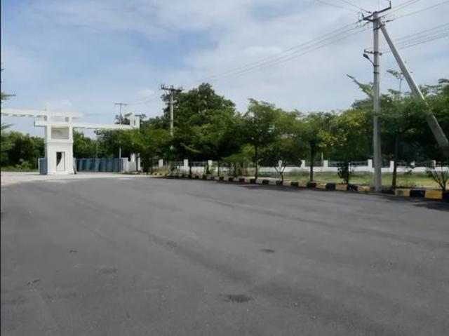 Residential Plot in Choutuppal for resale Yadadri Bhuvanagiri. The reference number is 20922336