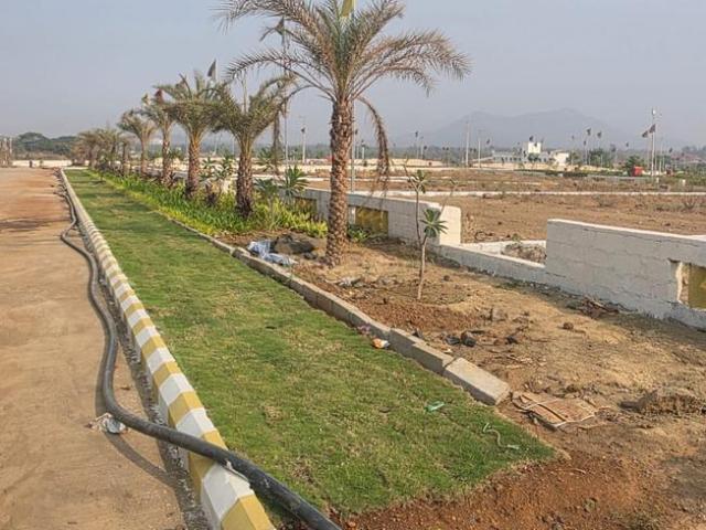Residential Plot in Chowk for resale Navi Mumbai. The reference number is 20255498