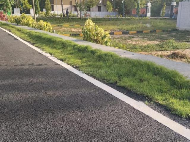 Residential Plot in Co operative Colony for resale Thanjavur. The reference number is 20637724