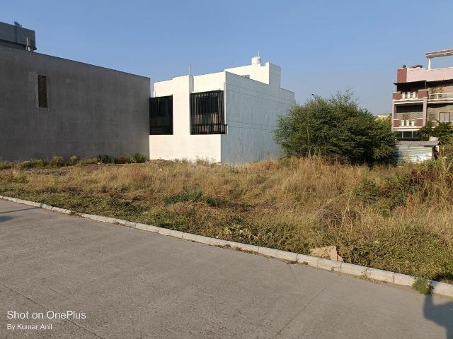Residential Plot in County Walk Township for resale Indore. The reference number is 18019288