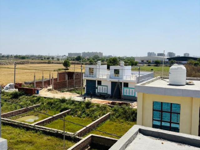 Residential Plot in Duhai for resale Ghaziabad. The reference number is 20459312