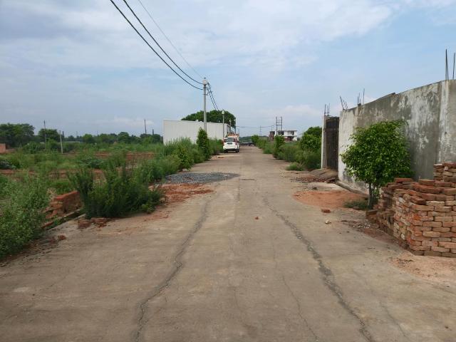 Residential Plot in Morta Village for resale Ghaziabad. The reference number is 20743926