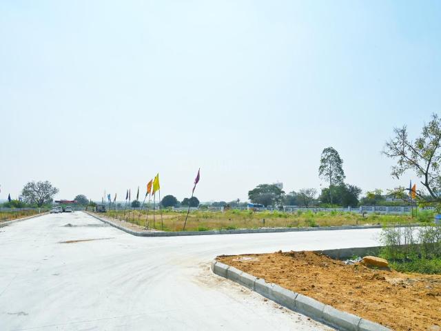 Residential Plot in Dundigal for resale Hyderabad. The reference number is 20874119