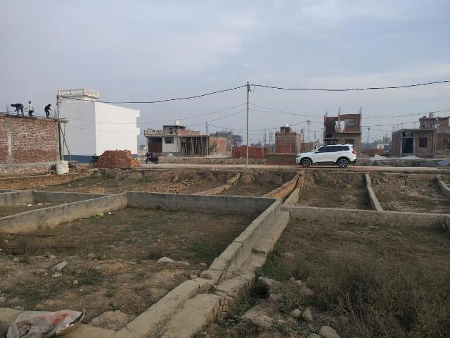 Residential Plot in Dadri for resale Greater Noida. The reference number is 19057733