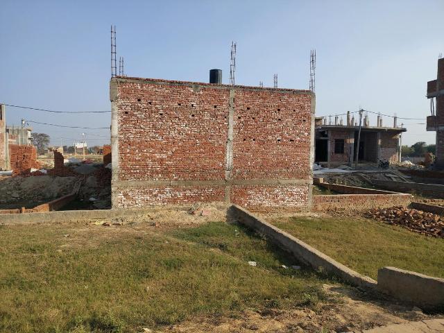 Residential Plot in Dadri for resale Greater Noida. The reference number is 19288046