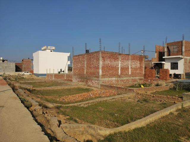 Residential Plot in Dadri for resale Greater Noida. The reference number is 19288772