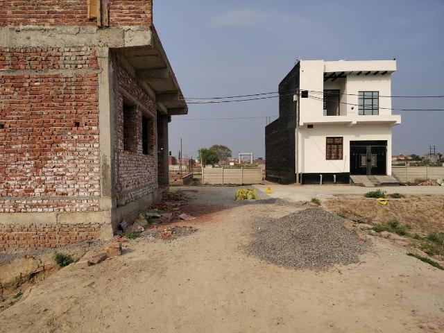 Residential Plot in Dadri for resale Greater Noida. The reference number is 19690819