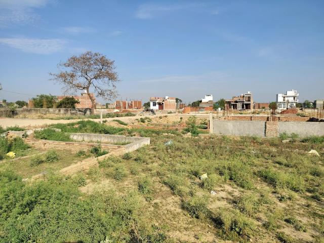 Residential Plot in Dadri for resale Greater Noida. The reference number is 19807328