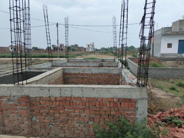 Residential Plot in Dadri for resale Greater Noida. The reference number is 19924898