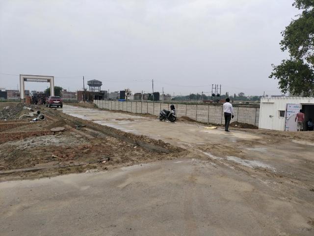 Residential Plot in Dadri for resale Greater Noida. The reference number is 19925166