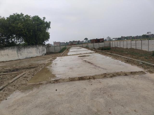 Residential Plot in Dadri for resale Greater Noida. The reference number is 19925420