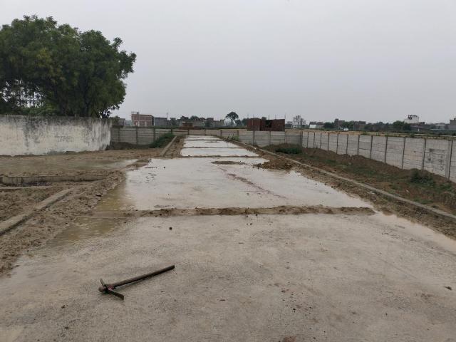 Residential Plot in Dadri for resale Greater Noida. The reference number is 19925698