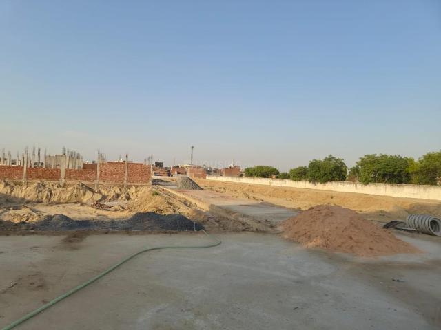 Residential Plot in Dadri for resale Greater Noida. The reference number is 20140609