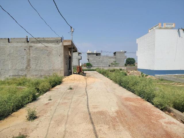 Residential Plot in Dadri for resale Greater Noida. The reference number is 20174398