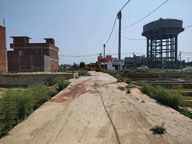 Residential Plot in Dadri for resale Greater Noida. The reference number is 20174455