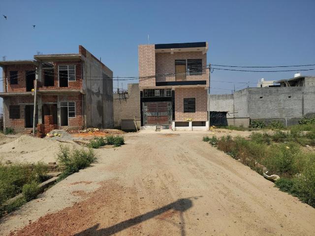 Residential Plot in Dadri for resale Greater Noida. The reference number is 20174638