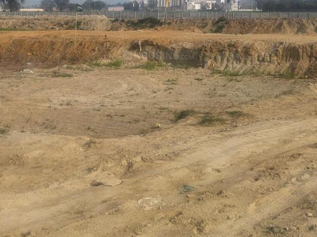 Residential Plot in Dadri for resale Greater Noida. The reference number is 20500611