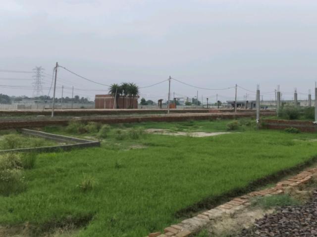 Residential Plot in Dadri for resale Greater Noida. The reference number is 20736390