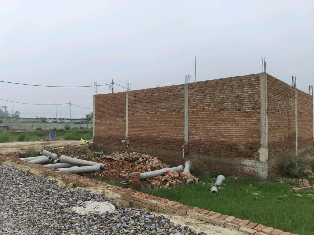 Residential Plot in Dadri for resale Greater Noida. The reference number is 20736462