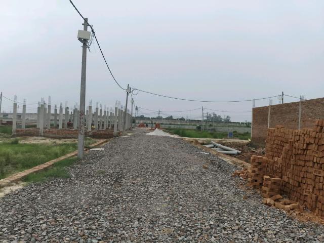 Residential Plot in Dadri for resale Greater Noida. The reference number is 20736473