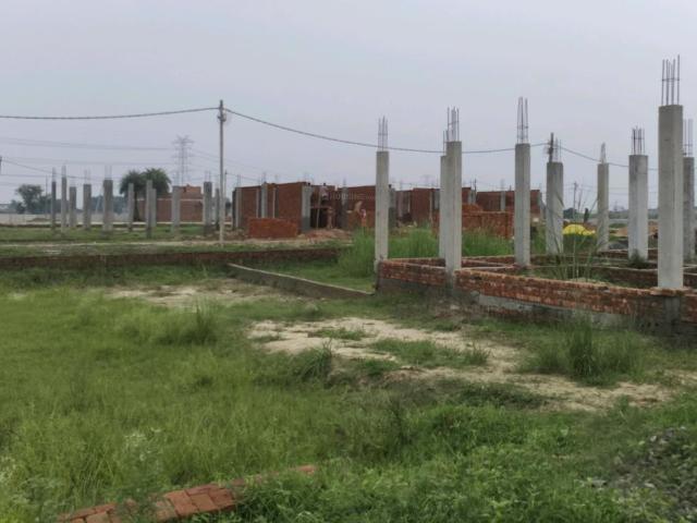 Residential Plot in Dadri for resale Greater Noida. The reference number is 20993648