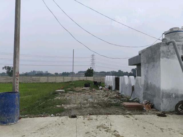 Residential Plot in Dadri for resale Greater Noida. The reference number is 20994137