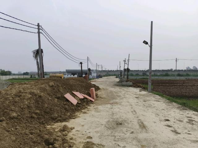 Residential Plot in Dadri for resale Greater Noida. The reference number is 20994637