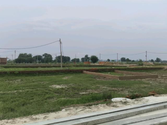 Residential Plot in Dadri for resale Greater Noida. The reference number is 20994754