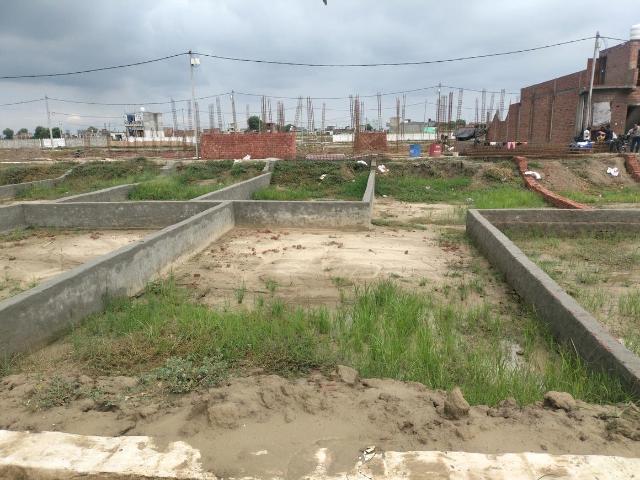 Residential Plot in Defense Mega City for resale Greater Noida. The reference number is 17927306