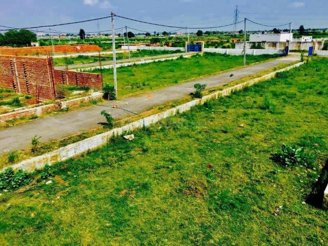 Residential Plot in Defense Mega City for resale Greater Noida. The reference number is 18067314
