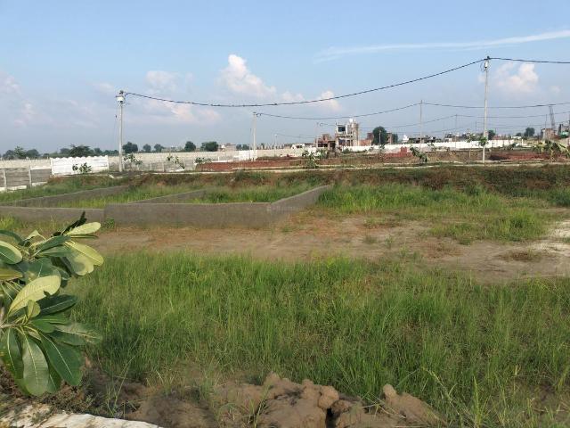 Residential Plot in Defense Mega City for resale Greater Noida. The reference number is 18067489