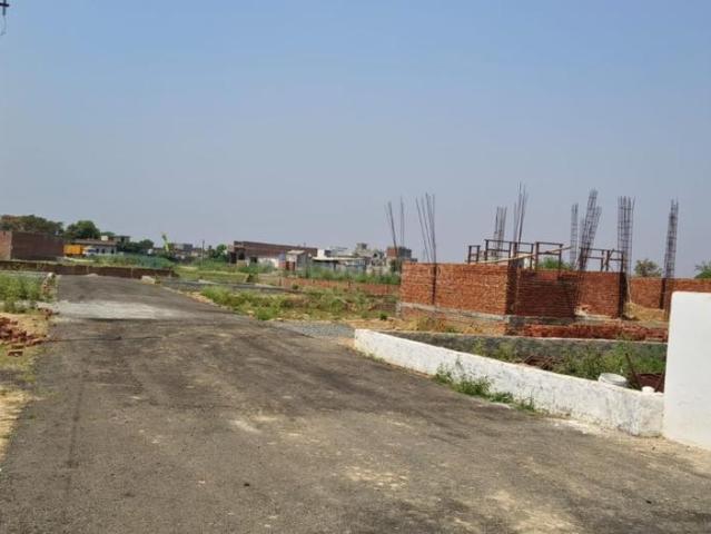 Residential Plot in Defense Mega City for resale Greater Noida. The reference number is 18067419