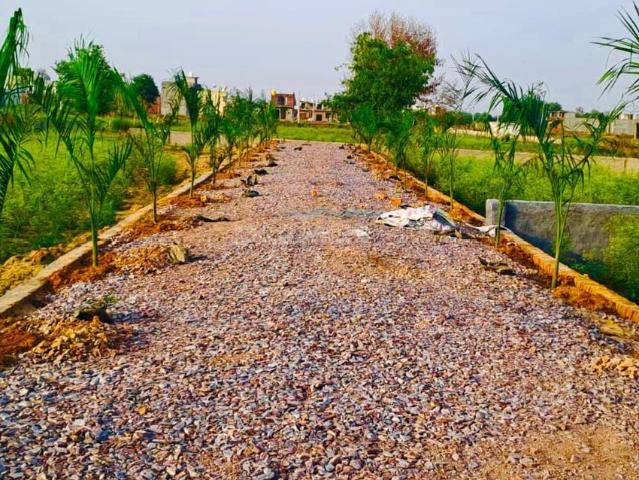 Residential Plot in Defense Mega City for resale Greater Noida. The reference number is 18068101