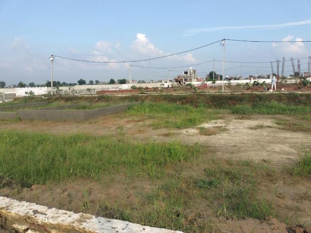 Residential Plot in Defense Mega City for resale Greater Noida. The reference number is 18068572
