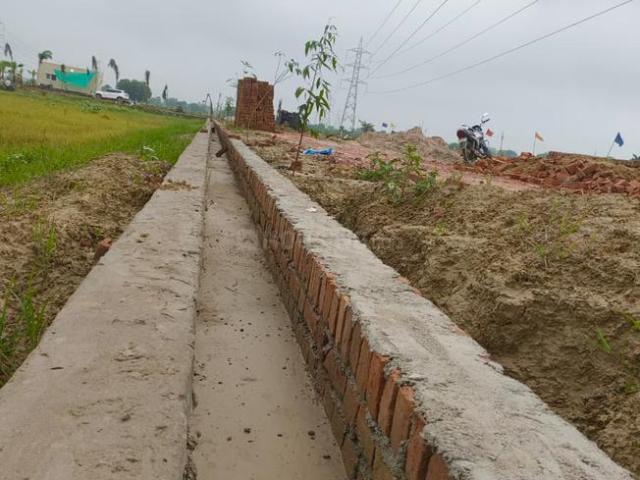 Residential Plot in Deori for resale Agra. The reference number is 20563350