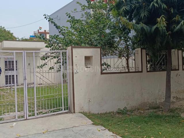 Residential Plot in Delta I for resale Greater Noida. The reference number is 7636754