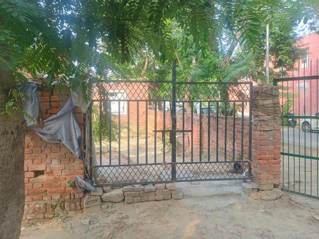 Residential Plot in Delta II for resale Greater Noida. The reference number is 17222298
