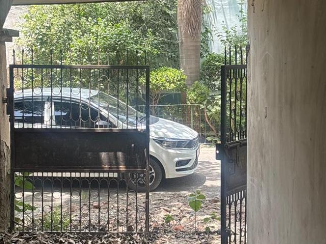 Residential Plot in Delta II for resale Greater Noida. The reference number is 20310777
